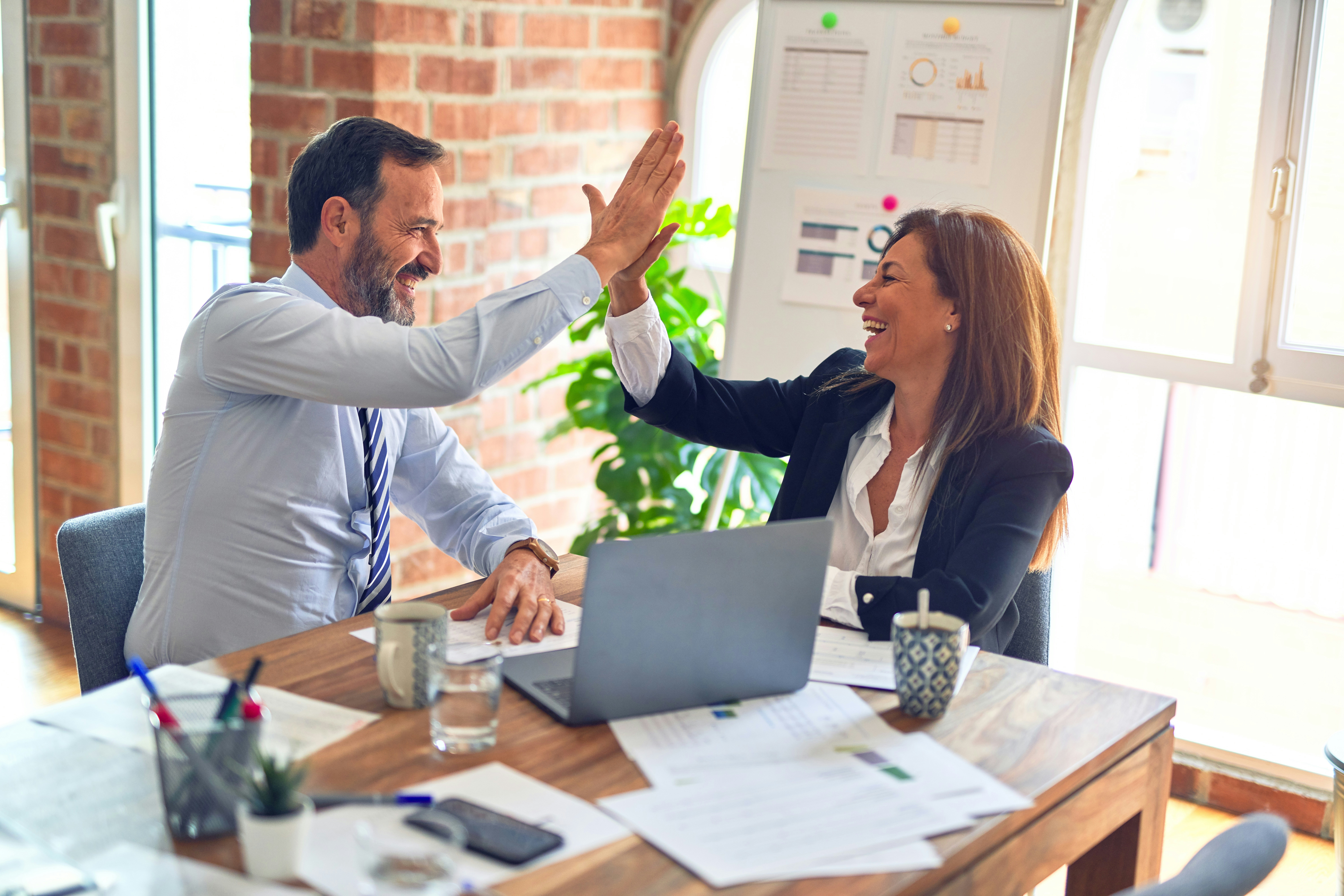 INC.Q solutions Equal pay certificate